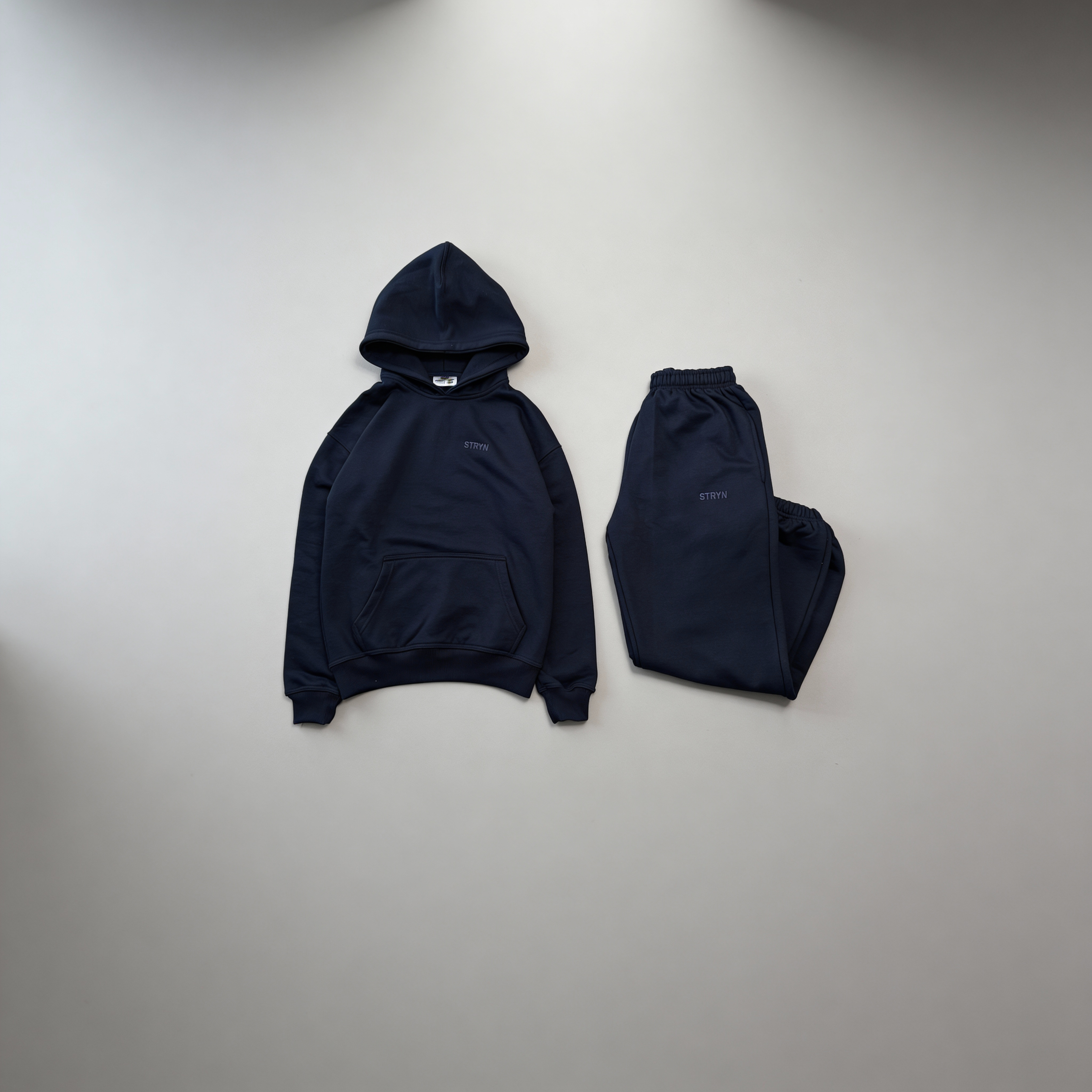 Hoodies & Zip-Up