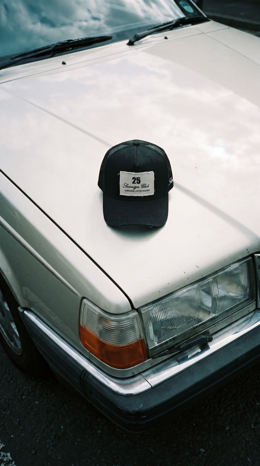 The 25 Collection Trucker Cap - Nero Sovrano