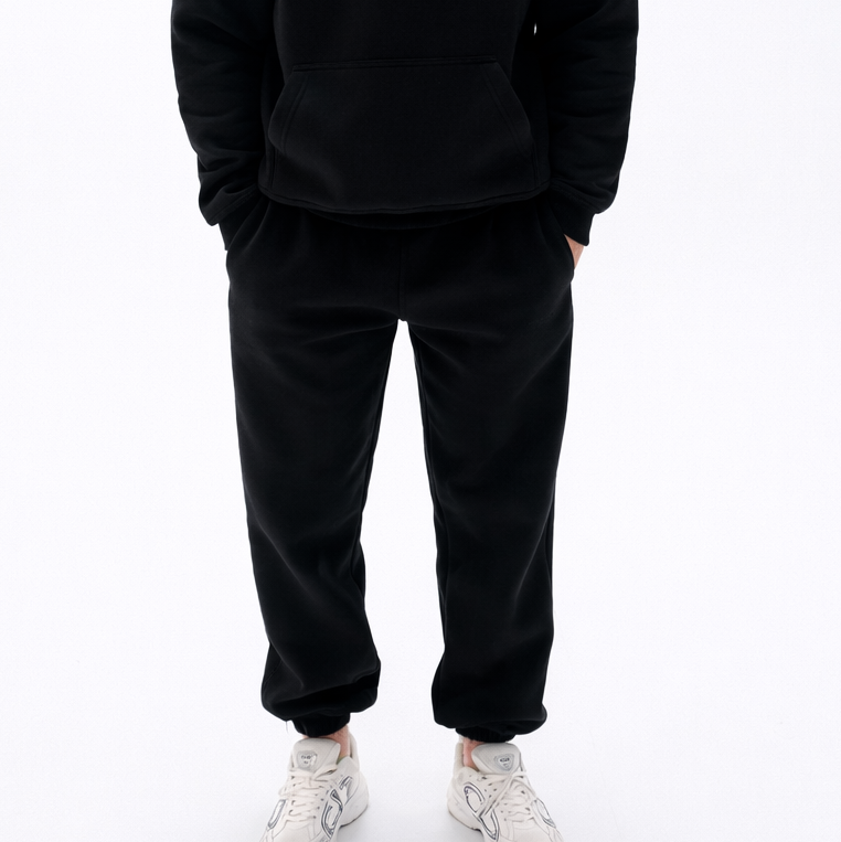 The Signature Everyday Noir Cuffed Jogger