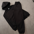 The Signature Everyday Noir Cuffed Jogger
