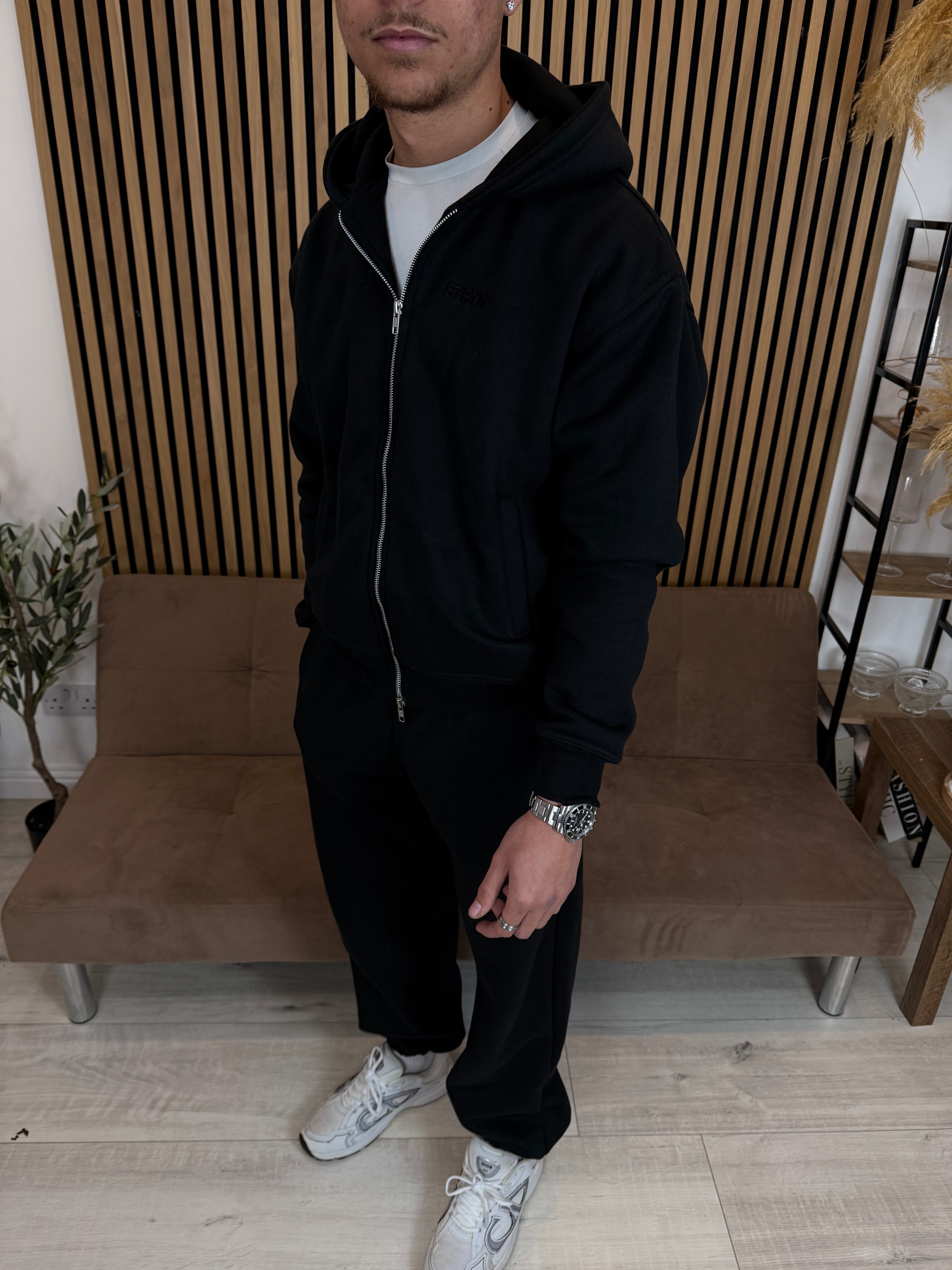 The Signature Everyday Noir Zip-Up Hoodie