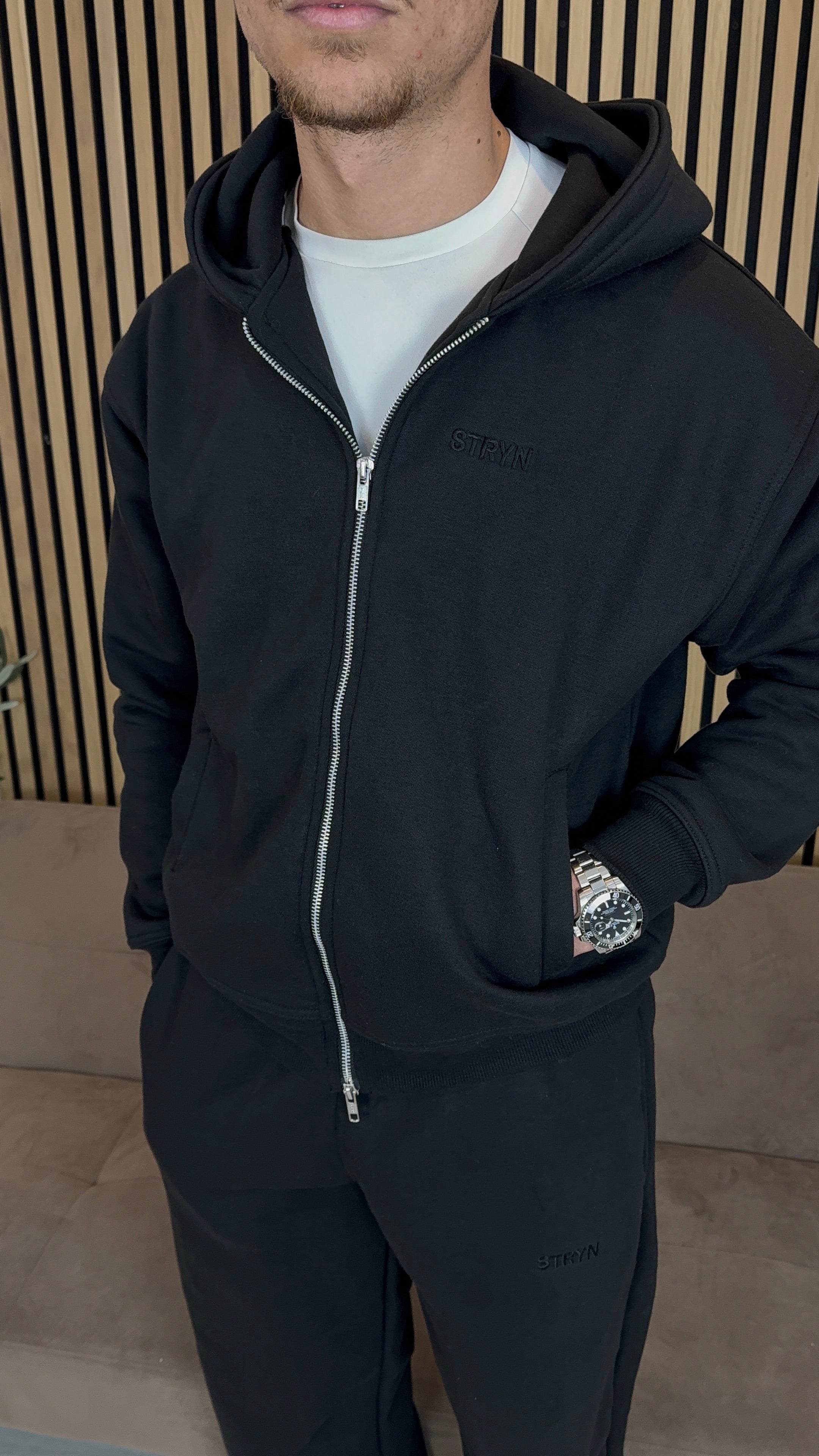 The Signature Everyday Noir Zip-Up Hoodie