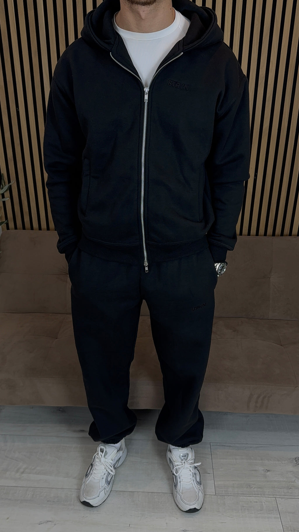 The Signature Everyday Noir Zip-Up Hoodie